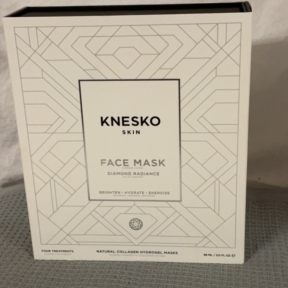 Knesko Skin  I Am Connected Face Mask